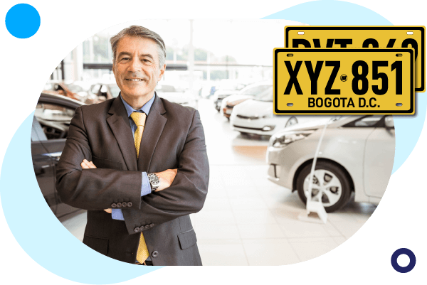 gerente-concesionario-satisfecho-matriculas-bogota-colombia-doblevia-tramites